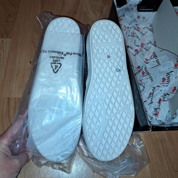 NWT Luichiny Womens Vay Kay Slip On Sneaker Shoes Furry Texture Black/Silver - Picture 6 of 8